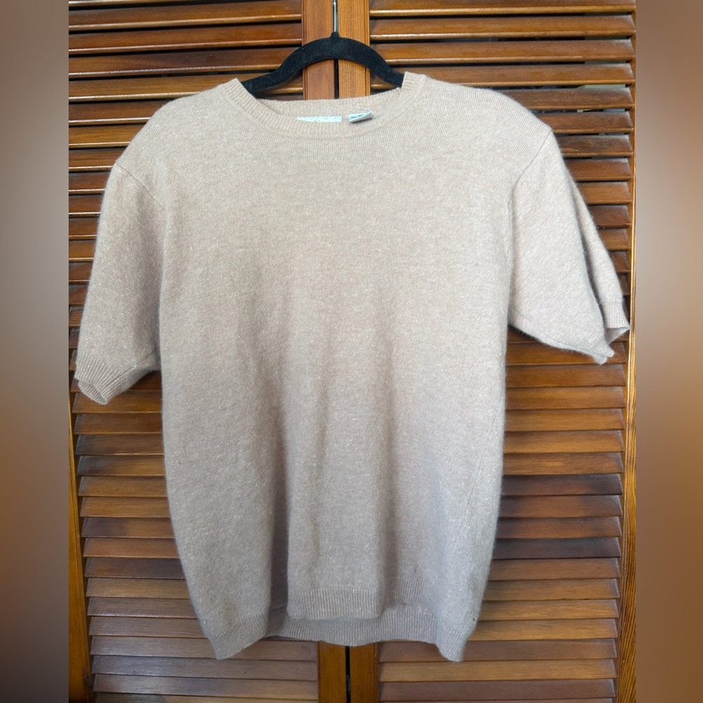 Vintage Elegant Women's Wool and Angora Tan Crew Neck Sweater